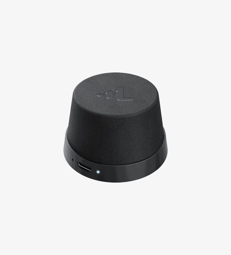 BLACK.webp